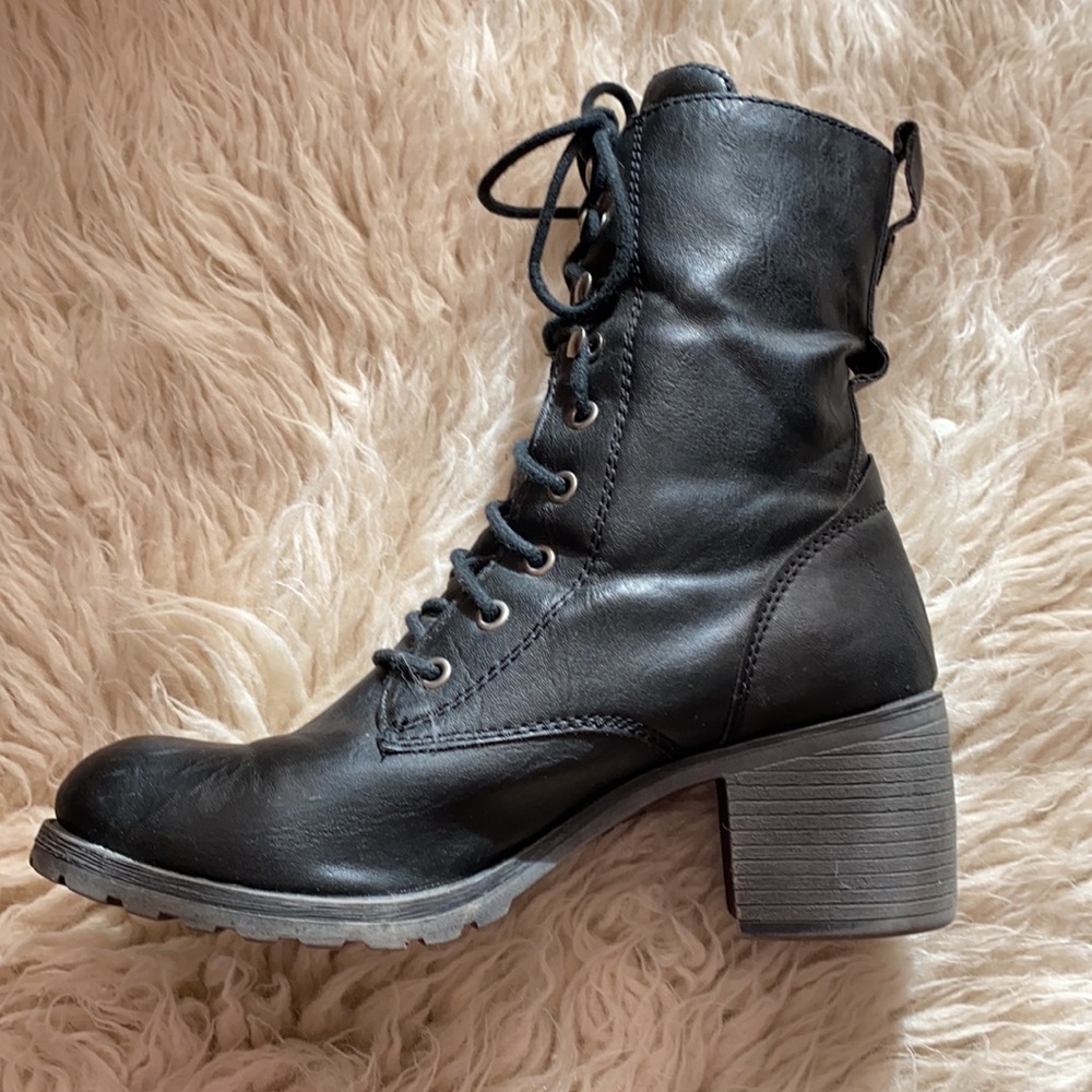 American Rag heeled combat boots 8.5